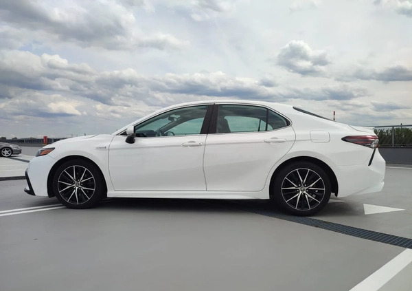 Toyota Camry cena 138900 przebieg: 47000, rok produkcji 2021 z Szepietowo małe 407